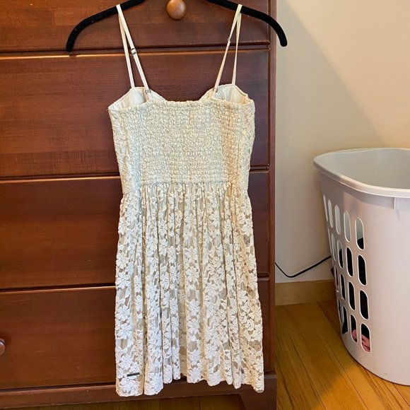 Abercrombie & Fitch Lace Dress - Picture 2 of 3